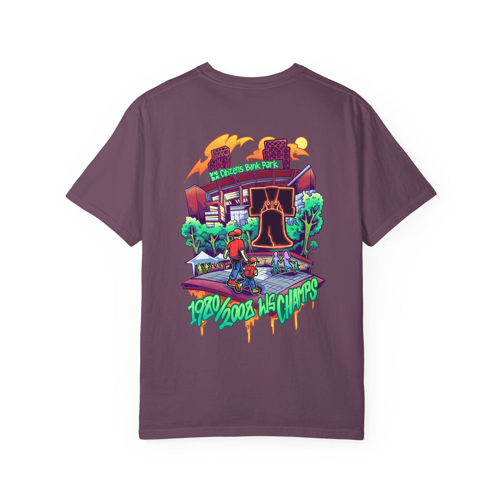 PHILLIES Graphic T-Shirt / Vintage Graffiti Liberty Bell/Citizens Bank Park Tee